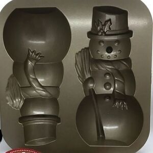 Williams Sonoma Nordic Ware Snowman Cake Pan